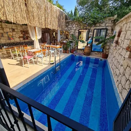 Dem Butik Alacati Cesme